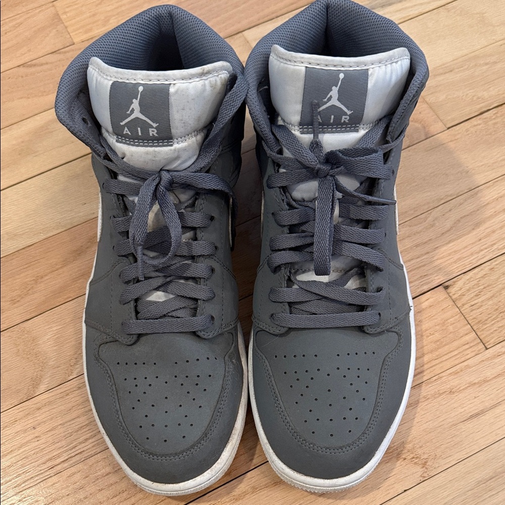 Jordan Men's Air Jordan 1 Mid "Cool Grey" sneakers Size 12
